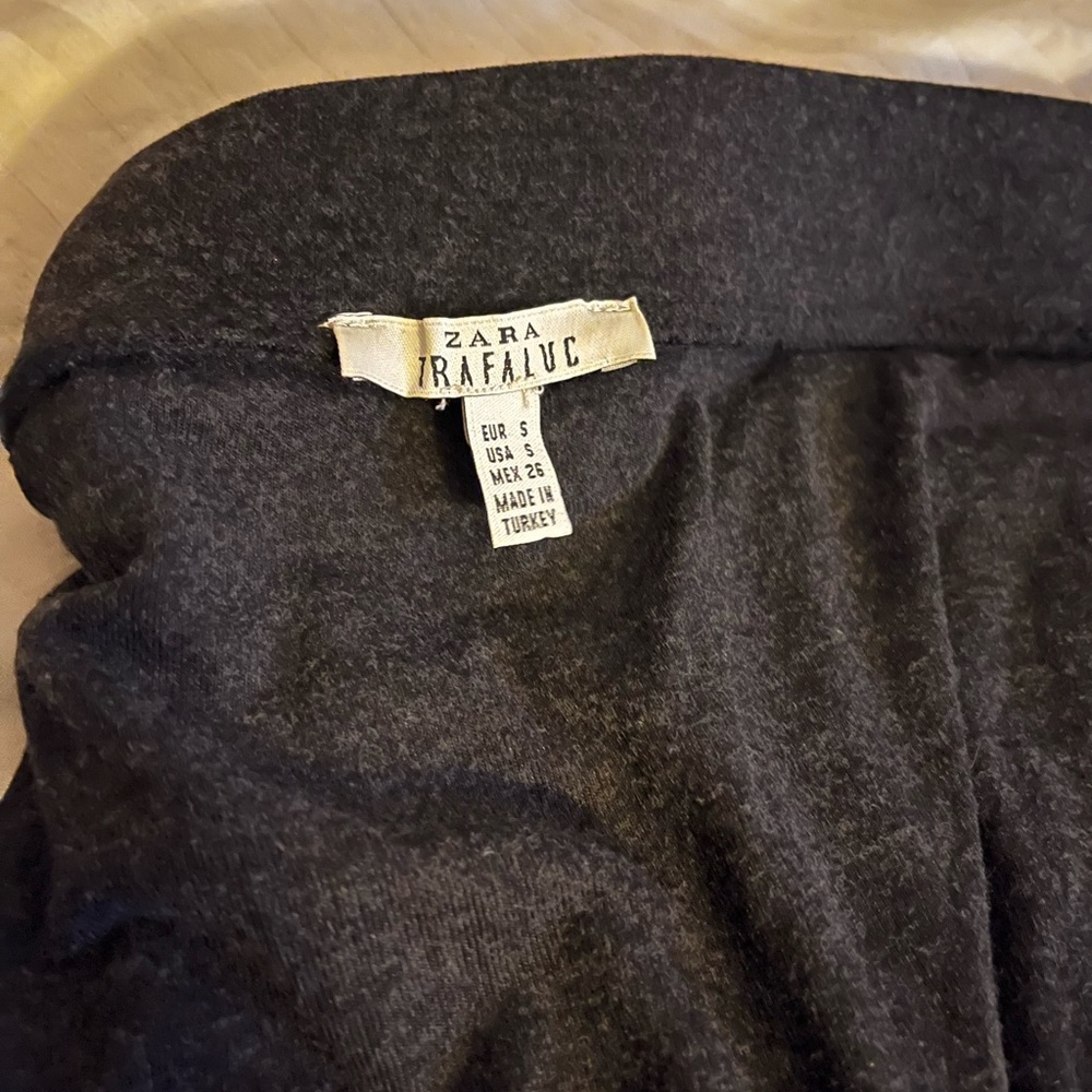 Zara Mini Ruched Skirt - Picture 2 of 4